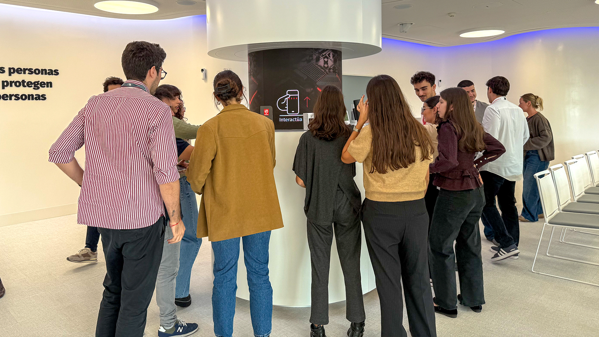 Visita al SEC de los alumnos de las Becas Verisure de Securitas Direct | © Securitas Direct