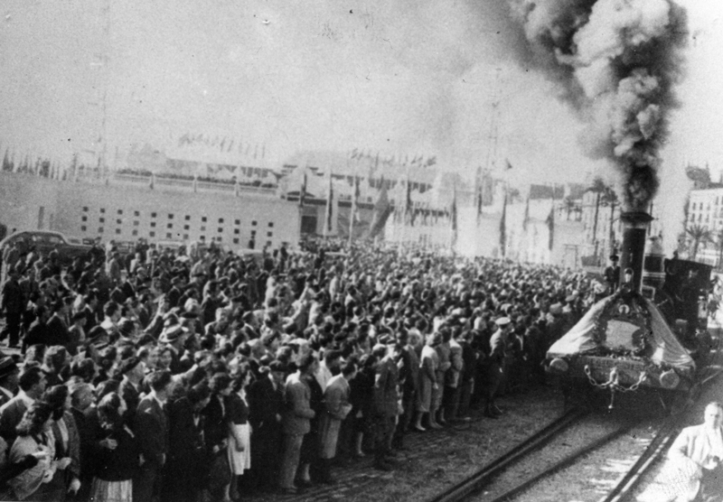 Tren de vapor de los años 40 | Renfe