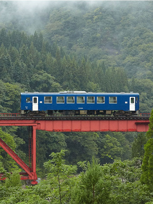 Ferrocariil de Akita Nairiku Judan - Akita (© Oficina de Turismo de Japón)
